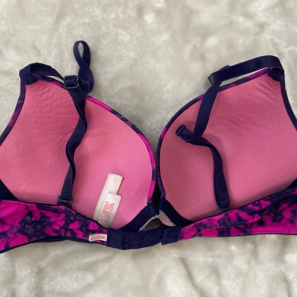 VS Pink Push-up Bra - Picture 2 of 2